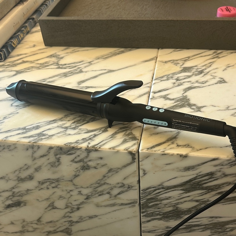 Bio Ionic Black Curling Iron